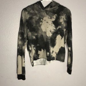 I’m selling a crop top hoodie!